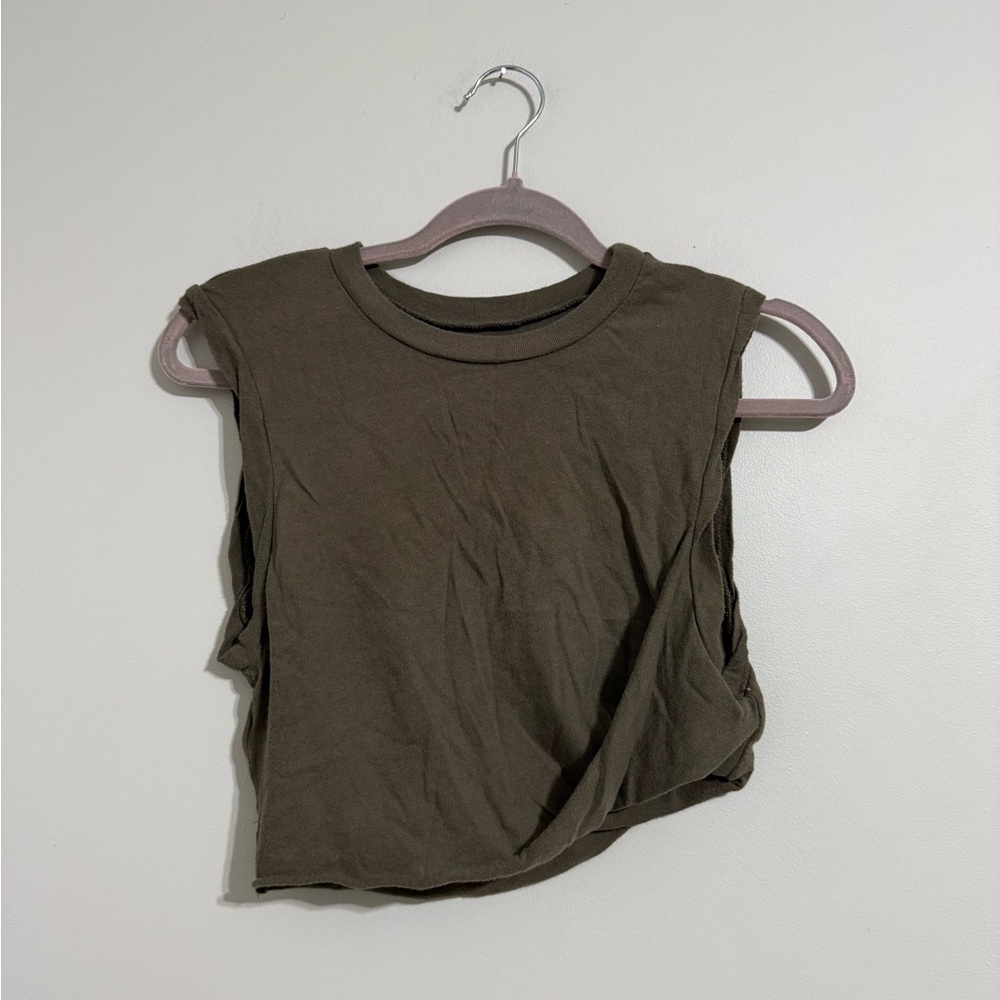 Olive‎ Green Sleeveless Crop Top